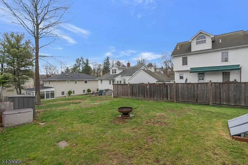 Building Photo - 35 Bernards Ave
