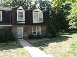 4500 Bucktail Dr, Allison Park, PA 15101