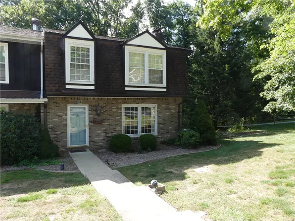 4500 Bucktail Dr, Allison Park, PA 15101