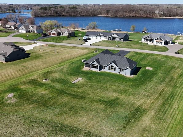 18974 Long Lake Rd, Richmond, MN 56368