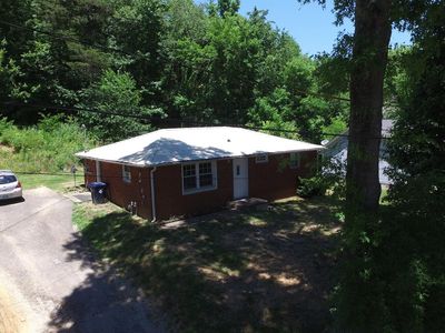 Pine St, London, KY, 40741
