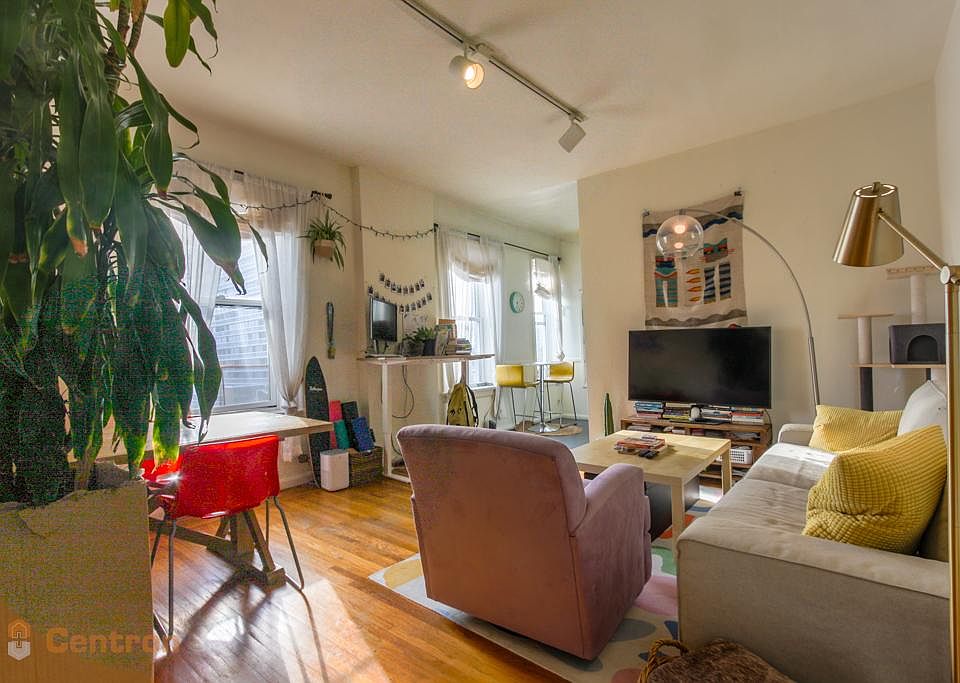 1st image of 2135 Sacramento St #56