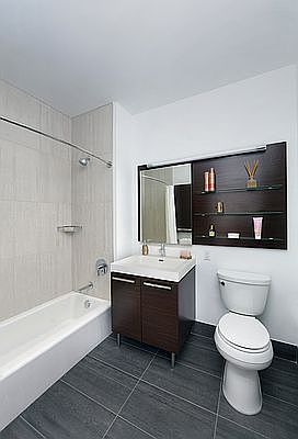 3rd image of 4322 Queens St #331