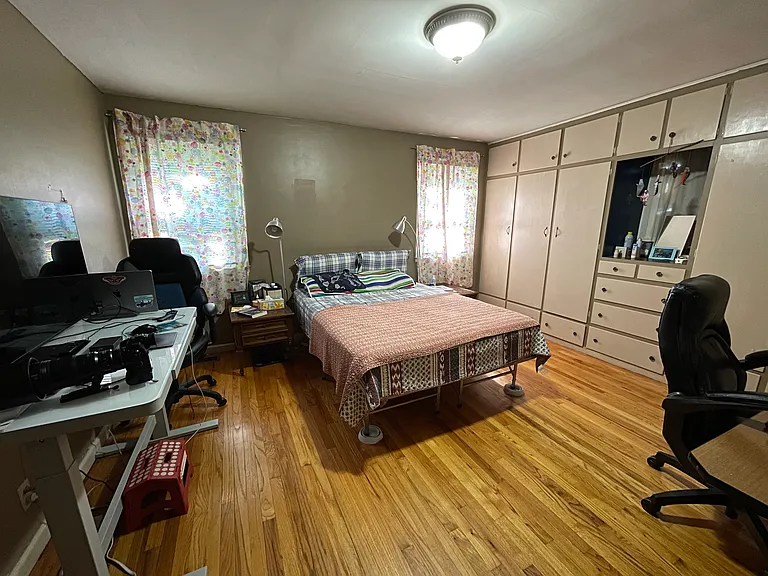 1117 N Niles Ave — Photo 4