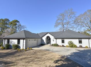 1091 Fairway Ridge Rd, Greensboro, GA 30642