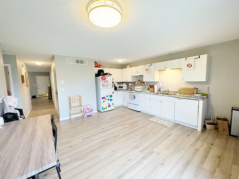 1505 W 8th Street Terr — Photo 8