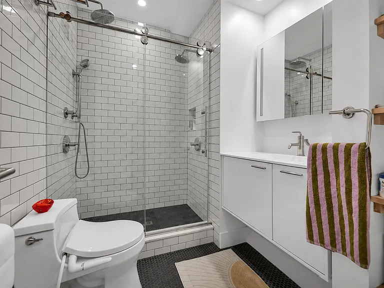 8 Myrtle St #2 — Photo 4