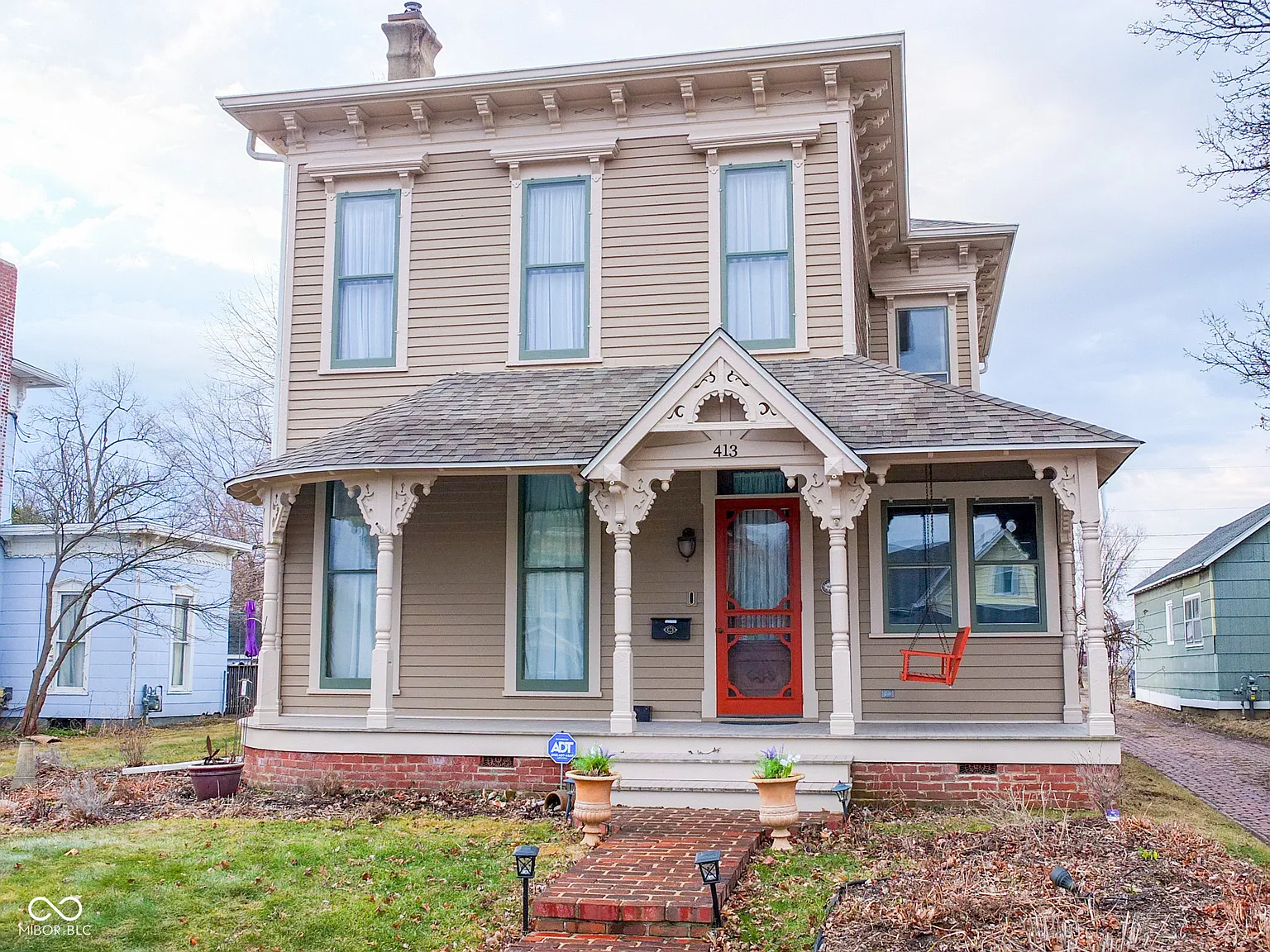 413 E Jefferson St photo 1