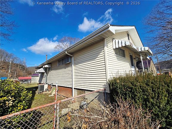4th image of 1417 Bigley Ave