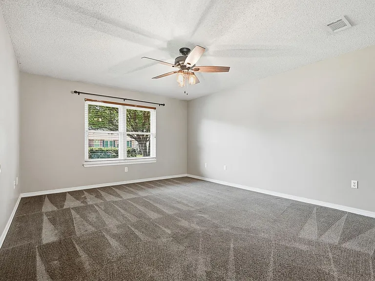 1243 Jefferyscot Dr — Photo 25