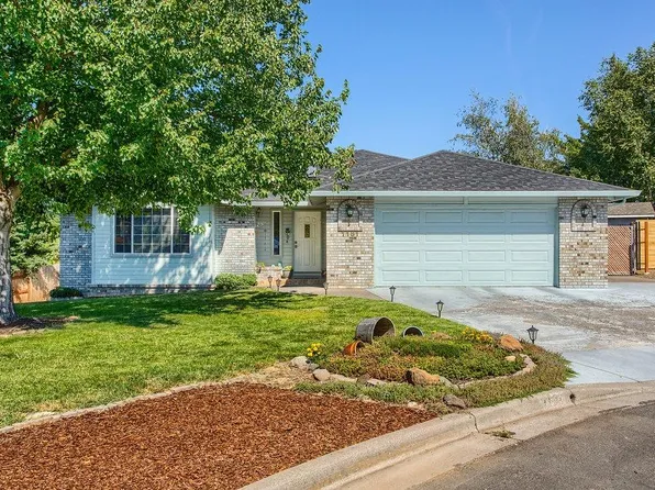 1181 E Hills Ct, Medford, OR 97504