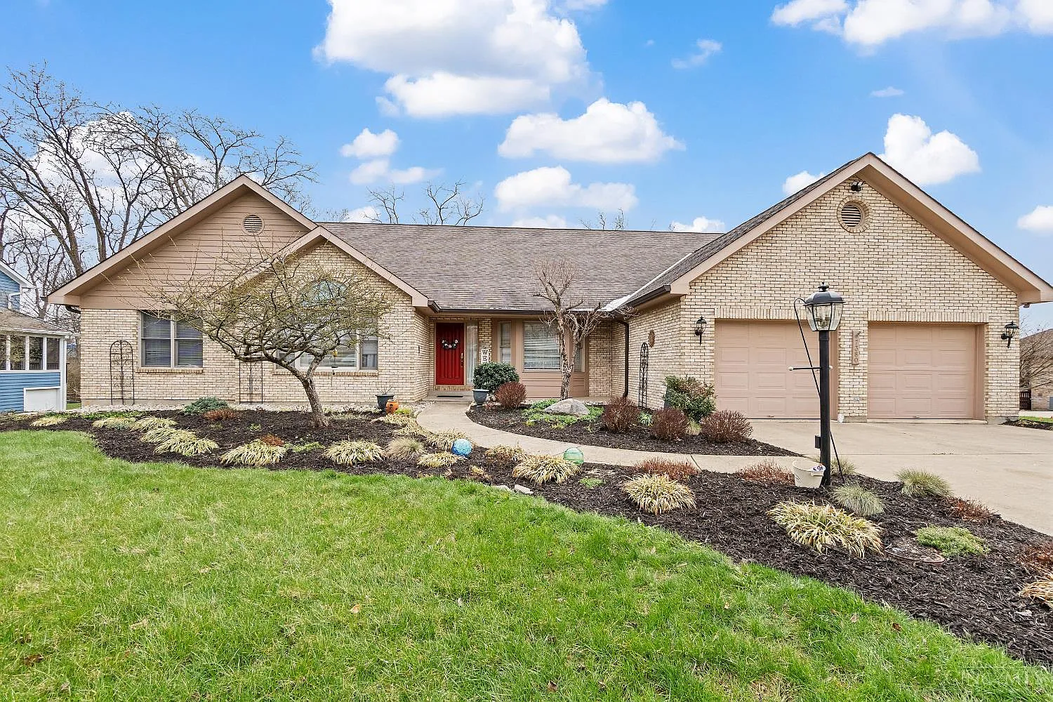 5 bed, 3.5 bath, $4,000 — Photo 2