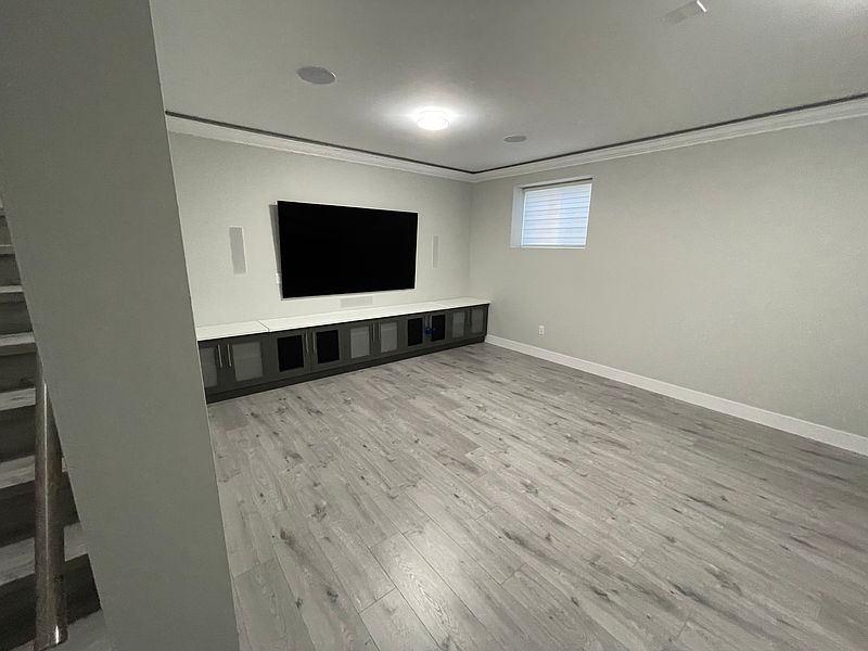 Surrey House for rent - 4 Bedrooms — photo 8