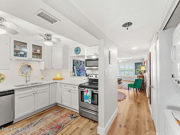 5th image of 760 S Brevard Ave APT 412