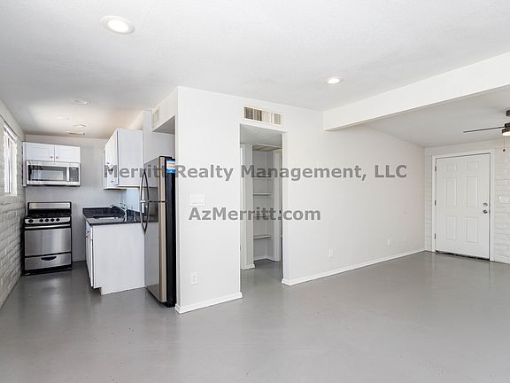 2nd image of 50 W King Rd APT 11