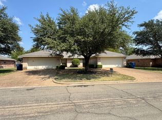 632 Park Place Dr, Hewitt, TX 76643
