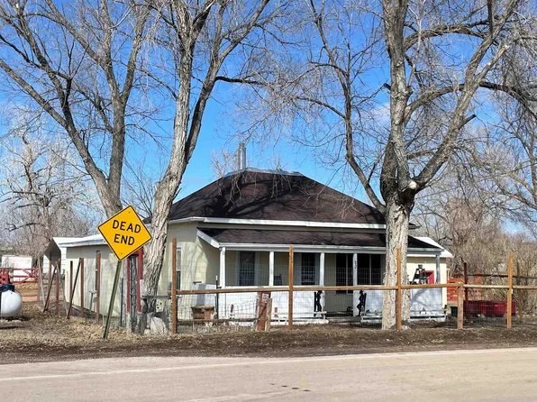 82 A St, Edgemont, SD 57735