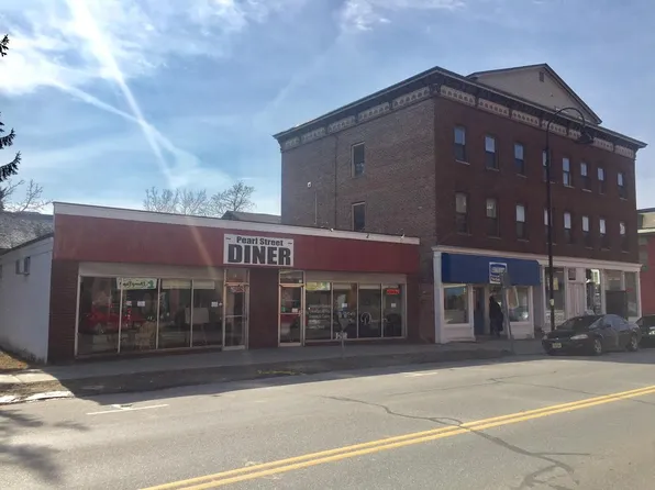 81 Pearl St APT 204, Burlington, VT 05401