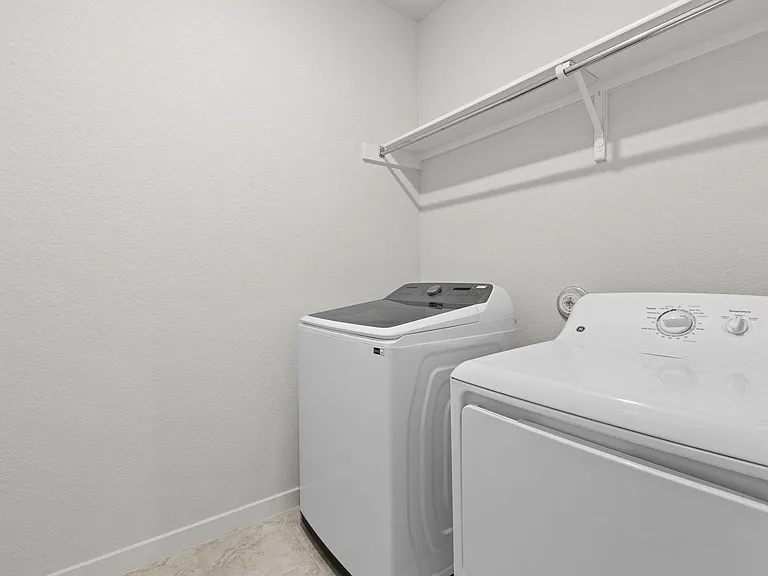 1204 Texas Ash Ln — Photo 34