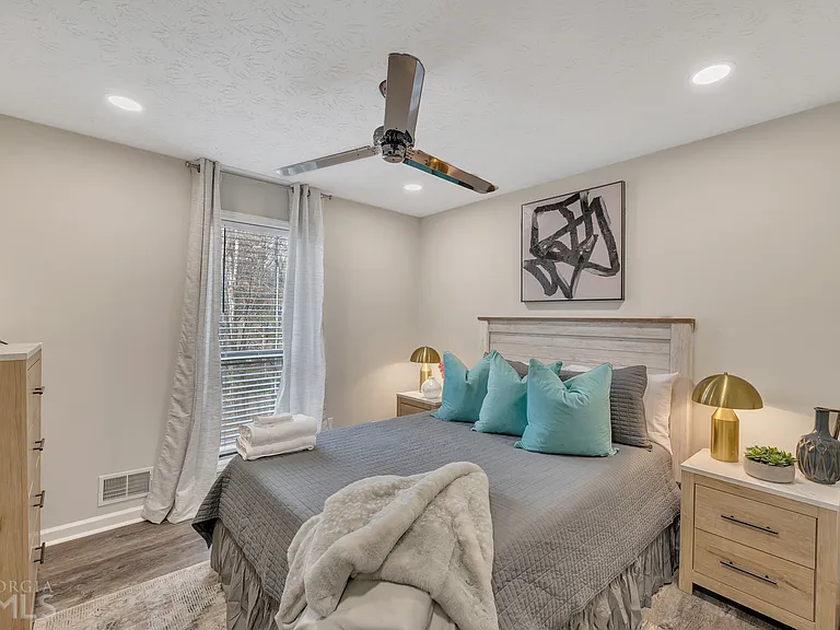 1898 Winding Creek Ln SW — Photo 16