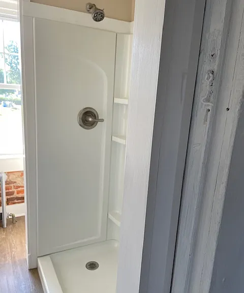 203 W Walnut St — Photo 6