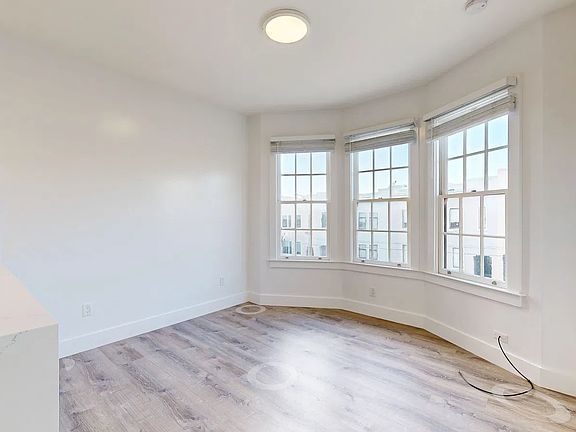 2nd image of 1555 Chestnut St APT 22
