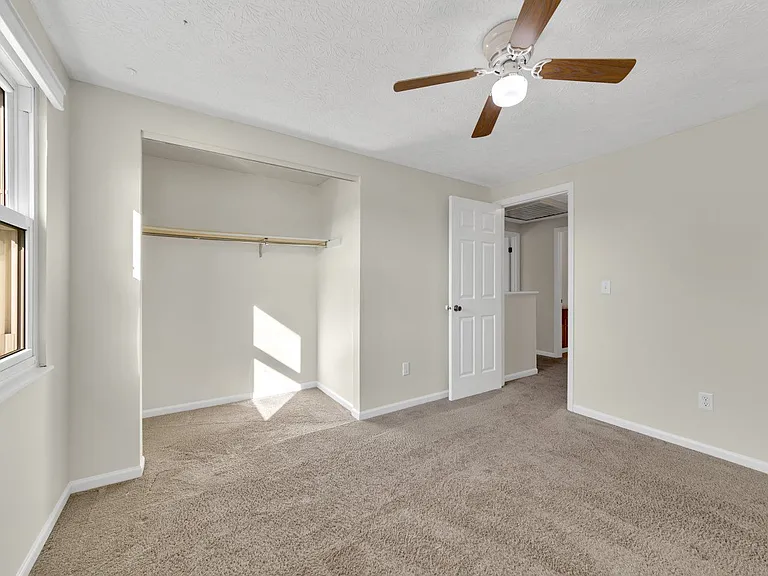 880 Ruskin Dr — Photo 27