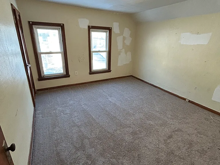 219 Douglas Ave — Photo 19