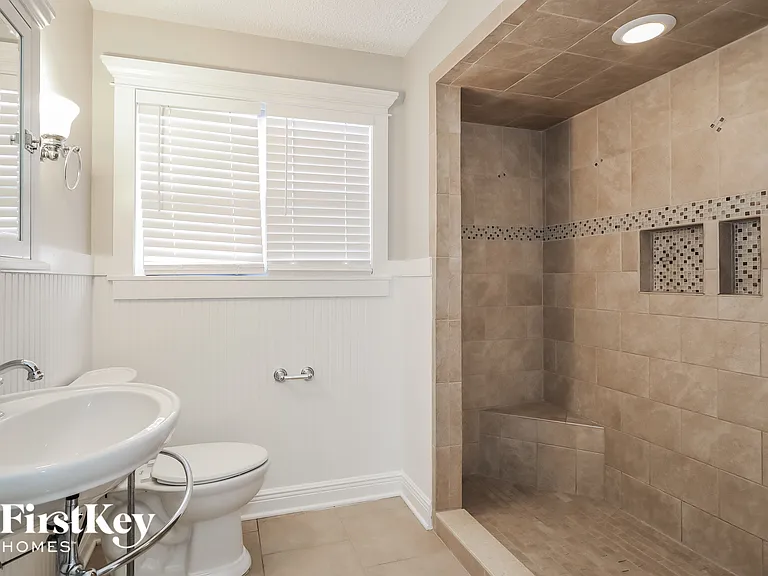 6181 Island Forest Dr — Photo 9