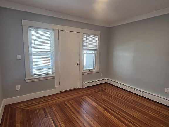 2nd image of 298 Oakland St #2L