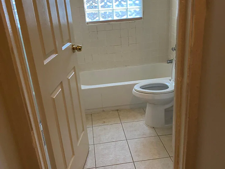 383 Hopkins St SW — Photo 13