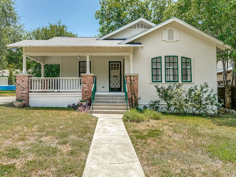 212 Chichester Pl