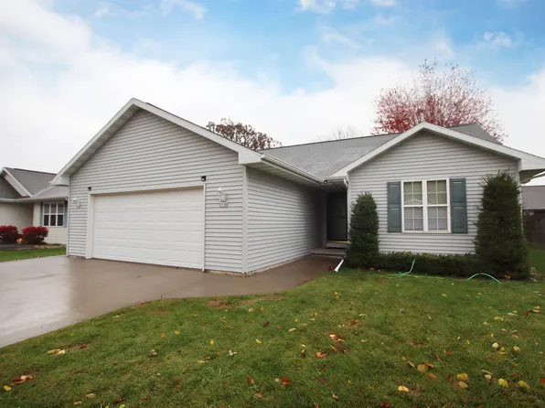 2730 Clover St, Oshkosh, WI 54901