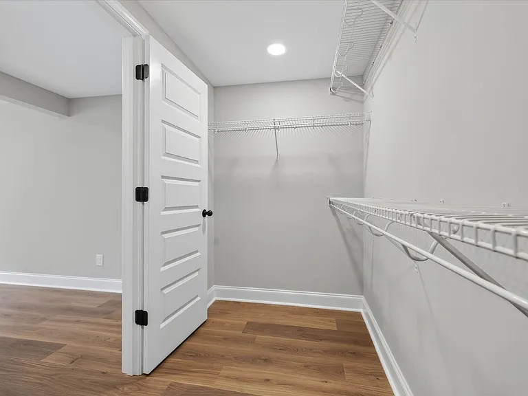 221 Clearview Dr — Photo 25