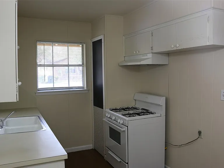 1705 Walnut St #3 — Photo 14
