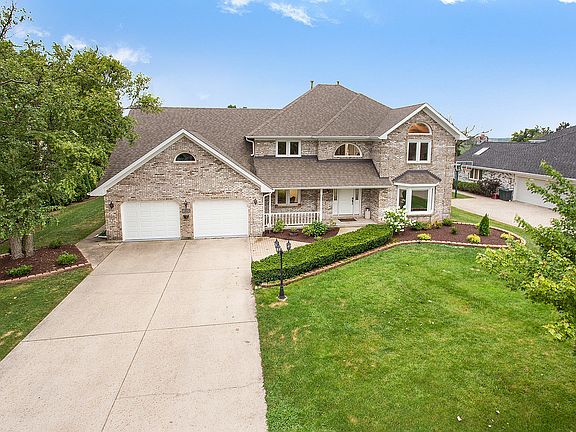 2nd image of 12049 Longmeadow Ln