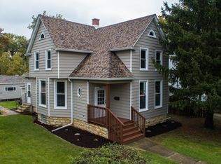 1023 Oneida St, Joliet, IL 60435