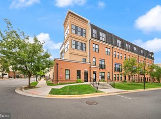 19276 Winmeade Dr, Leesburg, VA 20176