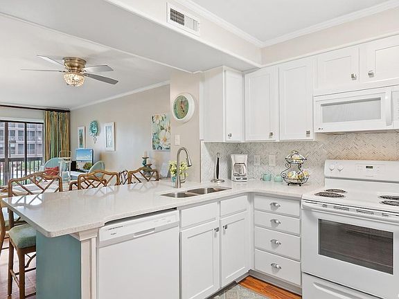 5th image of 207 N Ocean Blvd. #146