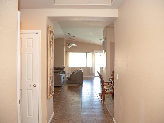 4th image of 15238 W Edgemont Ave