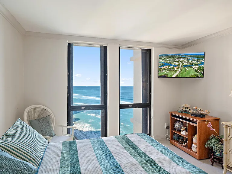 5380 N Ocean Dr #19E — Photo 16
