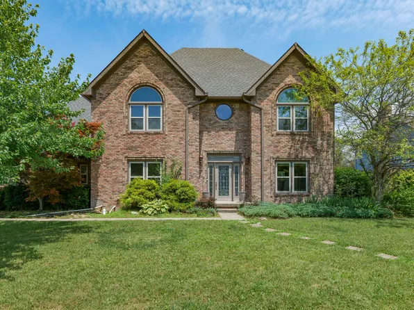 3696 Lakeshore Ct, Greenwood, IN 46143