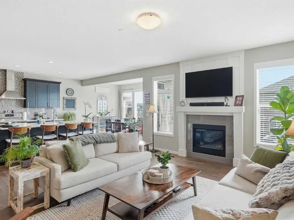 186 W Howse Rise NE, Calgary, AB T3P 0X3