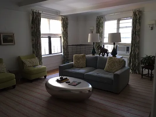 Rented by ARNOLD S GUMOWITZ, LREB | media 32