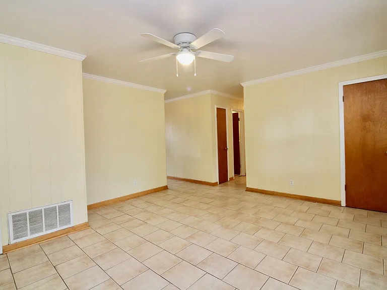 5113 Morris Ave — Photo 2