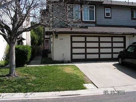 1st image of 1425 Manzana Way