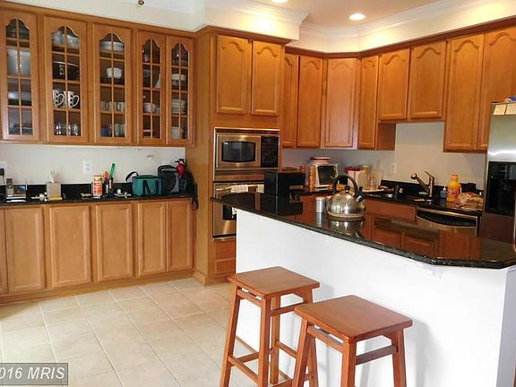 3rd image of 16470 Steerage Cir