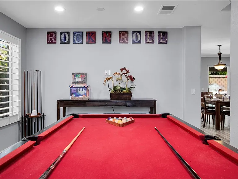 79320 Desert Wind Ct — Photo 16