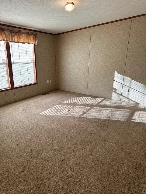 2 bed, 1200 sqft, $2,099 — Photo 2