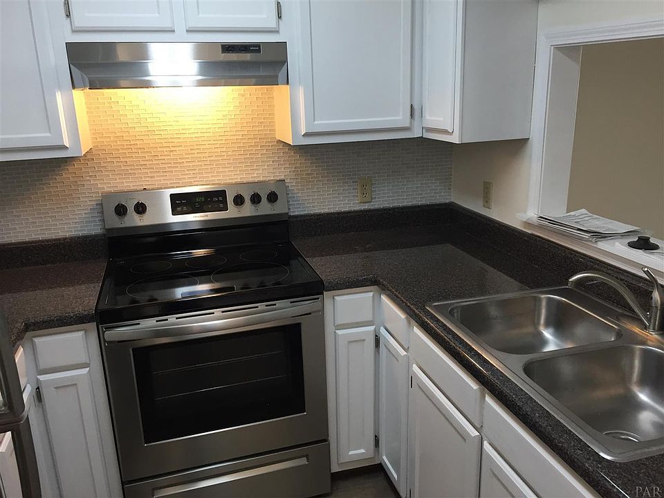 1st image of 10122 Vixen Pl
